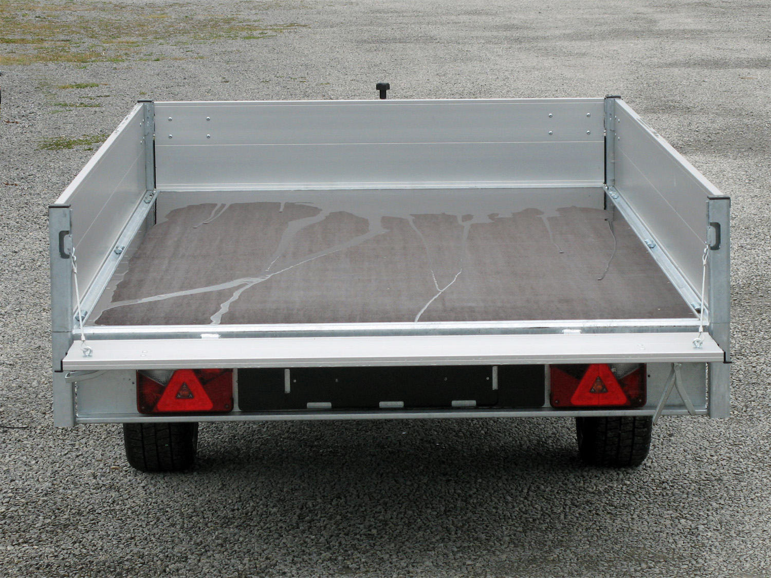 Hapert Azure H-1 – 1800 – 2800 x 1800 – niedriges Fahrwerk – 100 km/h – Bild 4